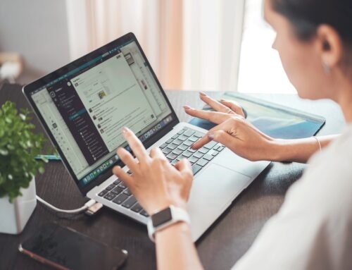 Freelance vs Full-Time: The Complete Decision Guide 2026